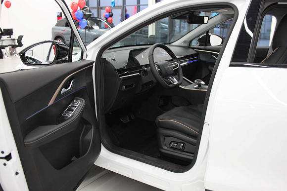Omoda C5 Active, белый