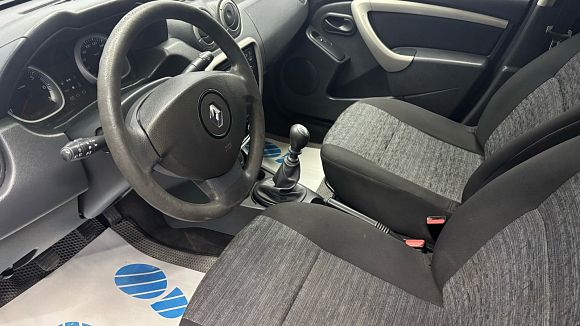 Renault Duster, 2015 года, пробег 201500 км