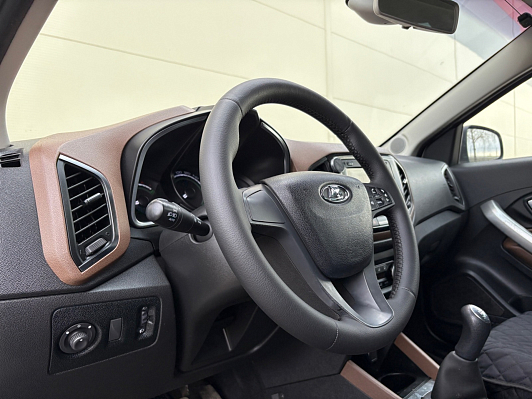 Lada (ВАЗ) XRAY Luxe, 2017 года, пробег 89000 км