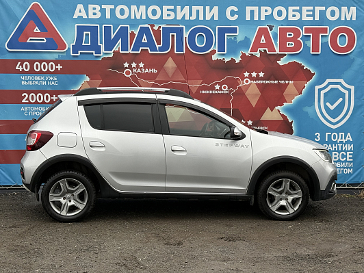 Renault Sandero Stepway Drive, 2018 года, пробег 80863 км