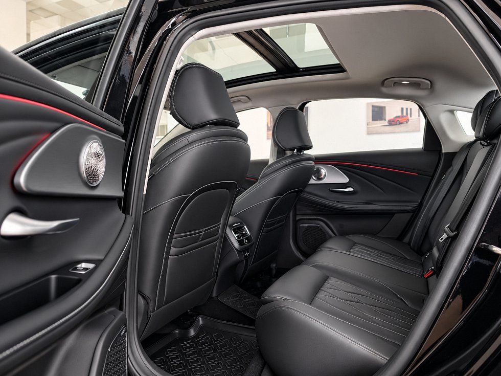 Chery Arrizo 8 Ultra, черный