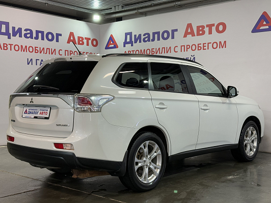 Mitsubishi Outlander Instyle, 2013 года, пробег 256000 км