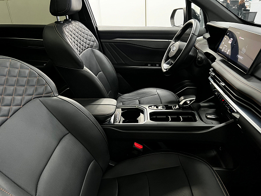 Geely Okavango Флагман, 2024 года, пробег 23000 км