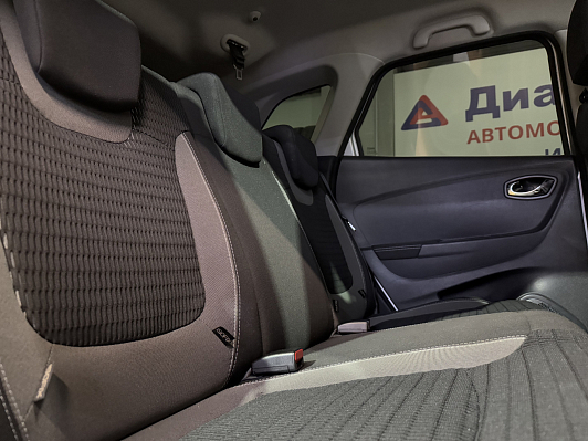 Renault Kaptur Style, 2019 года, пробег 75000 км