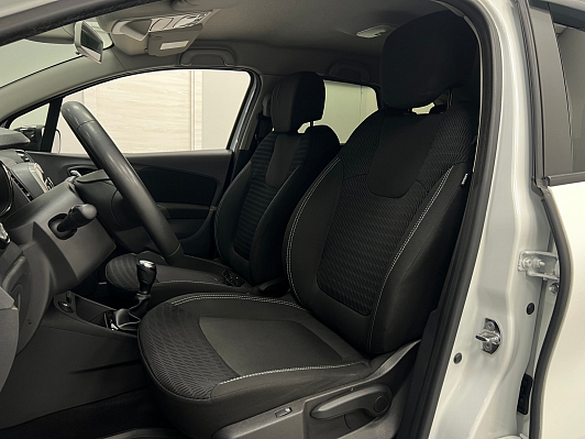 Renault Kaptur Style, 2017 года, пробег 109000 км