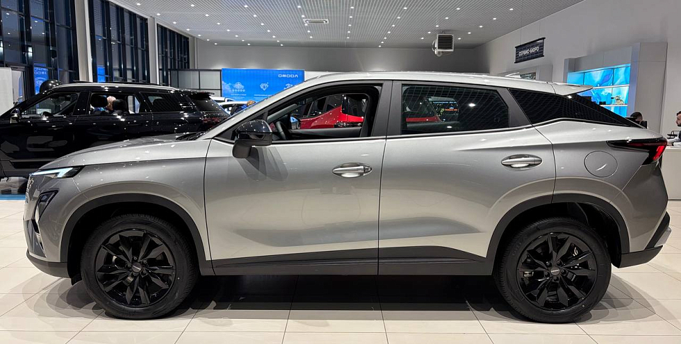 Omoda C5 Ultimate, серебряный