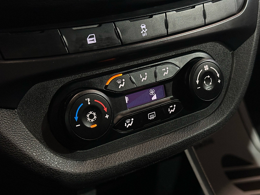 Lada (ВАЗ) Vesta Classic Start (2018-2019), 2017 года, пробег 183000 км