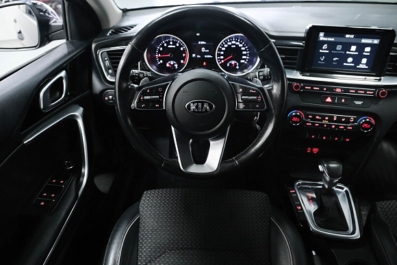 Kia Ceed Luxe, 2018 года, пробег 161000 км