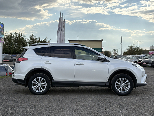 Toyota RAV4, 2016 года, пробег 162100 км