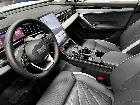 Geely Atlas Флагман, 2024 года, пробег 14650 км