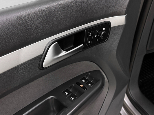 Volkswagen Touran Highline, 2011 года, пробег 191555 км