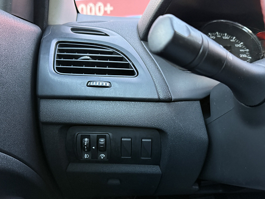 Renault Megane, 2011 года, пробег 277263 км