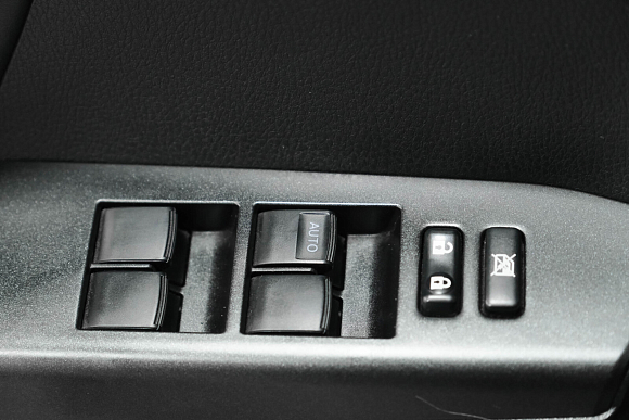 Toyota RAV4, 2016 года, пробег 105500 км
