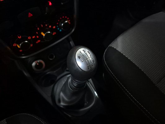 Renault Duster Expression, 2013 года, пробег 136145 км