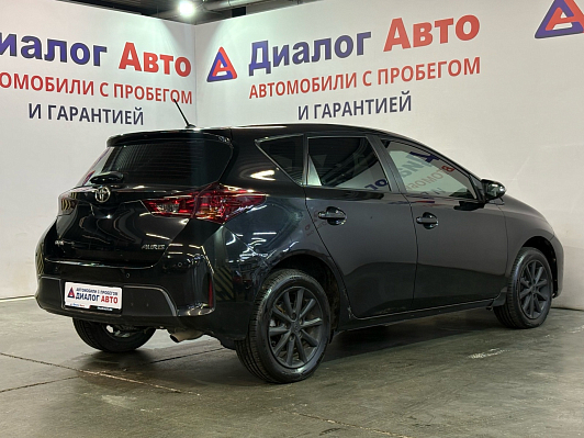 Toyota Auris, 2014 года, пробег 157000 км