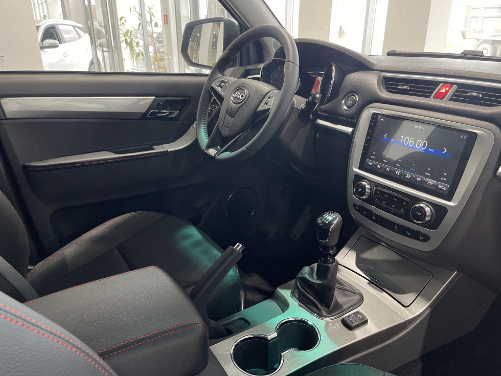 JAC T8 Full Extra, черный