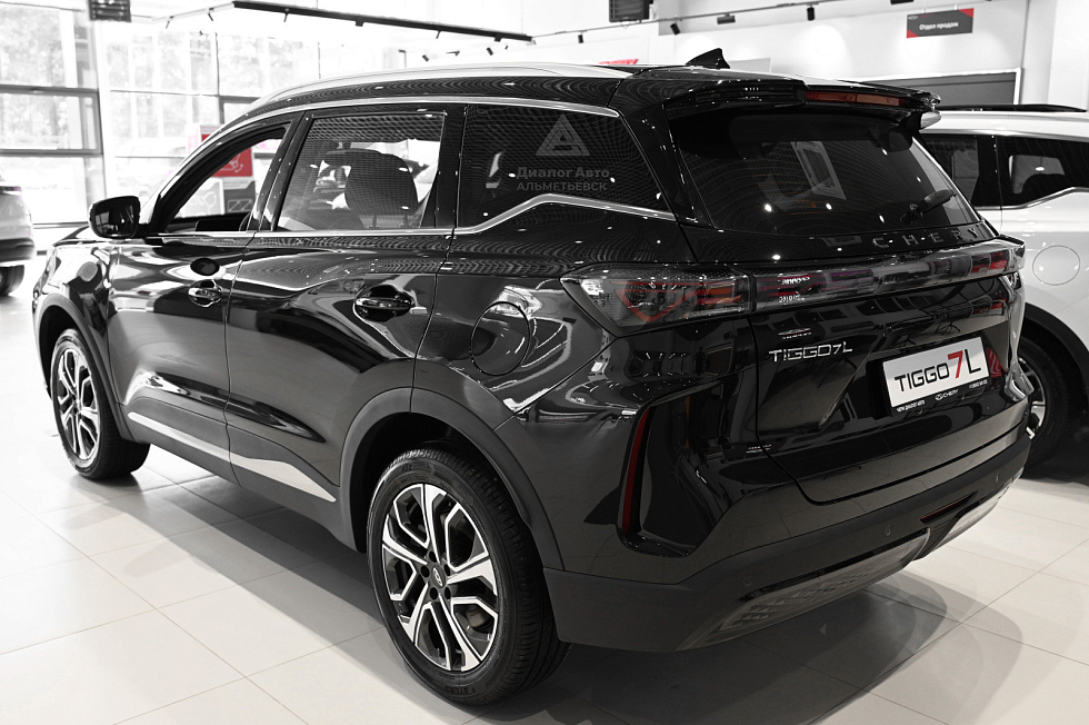 Chery Tiggo 7L Актив / Active, черный