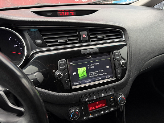 Kia Ceed Luxe, 2016 года, пробег 204000 км