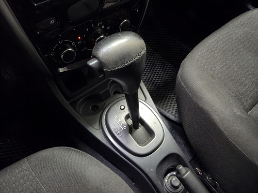 Nissan Terrano, 2014 года, пробег 140876 км