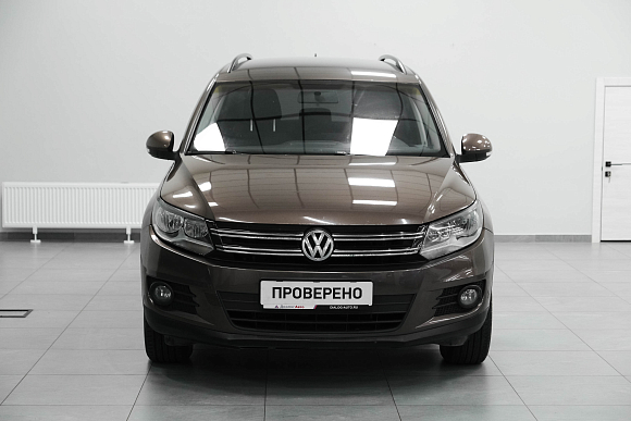 Volkswagen Tiguan CLUB, 2014 года, пробег 220000 км