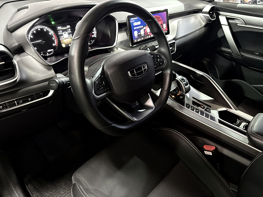 Geely Coolray Comfort, 2021 года, пробег 41500 км