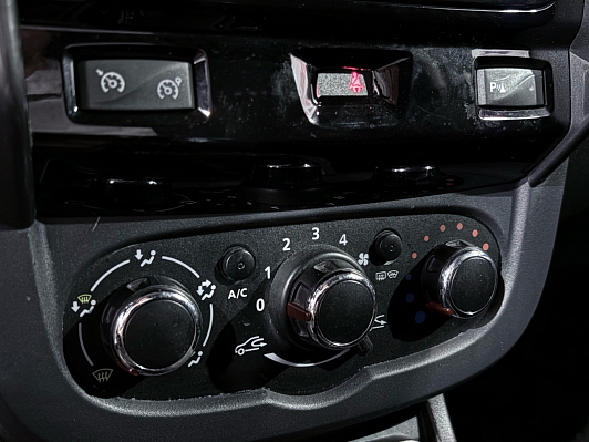 Renault Duster Dakar Edition, 2015 года, пробег 119000 км