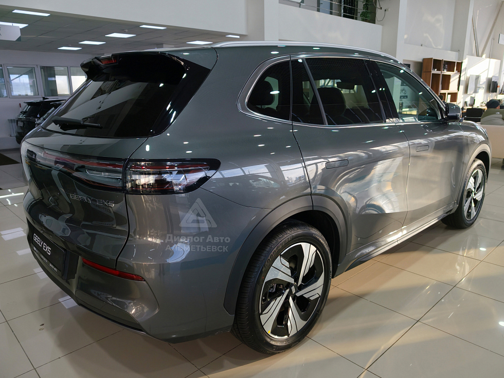 Geely EX5 Max, серый