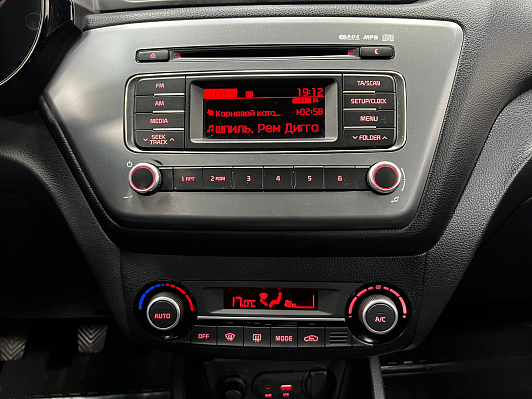 Kia Rio Luxe, 2015 года, пробег 239000 км