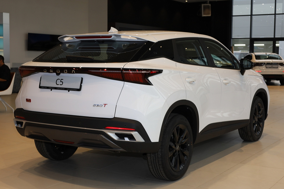 Omoda C5 Стиль (2024), белый