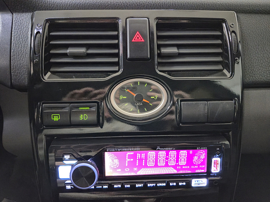 Lada (ВАЗ) Priora Норма, 2009 года, пробег 201901 км