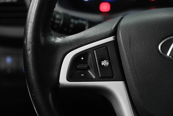 Hyundai Solaris Dynamic, 2012 года, пробег 190000 км