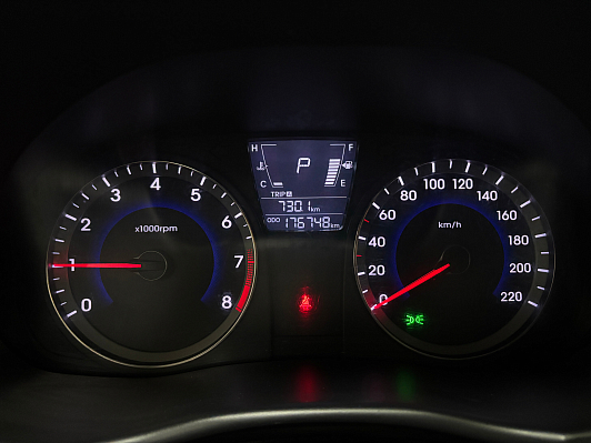 Hyundai Solaris Style, 2013 года, пробег 176745 км