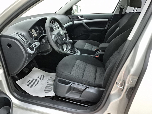 Skoda Octavia Elegance, 2011 года, пробег 277909 км