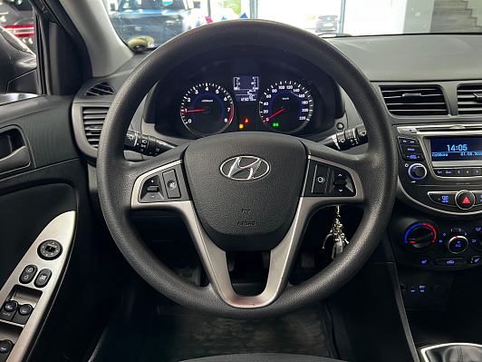 Hyundai Solaris, 2016 года, пробег 122815 км
