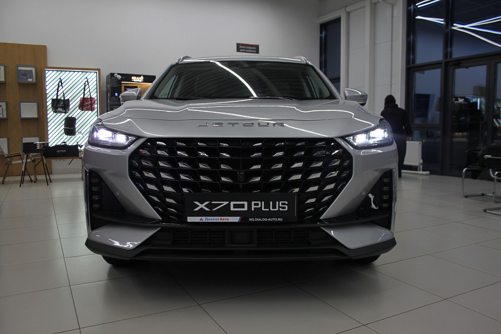 Jetour X70 PLUS Luxury, серебряный
