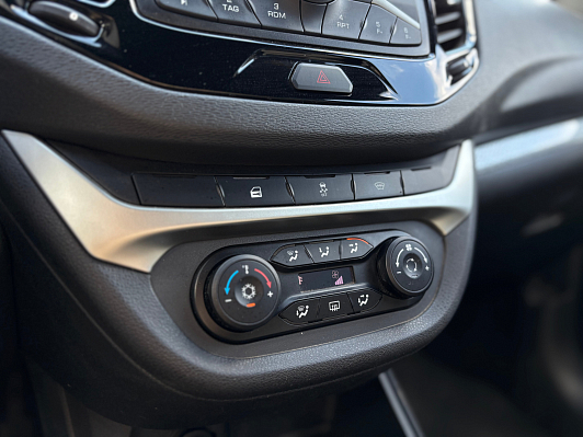 Lada (ВАЗ) Vesta Black, 2021 года, пробег 58085 км