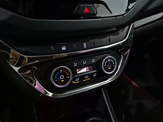 Lada (ВАЗ) Vesta Comfort, 2017 года, пробег 137903 км