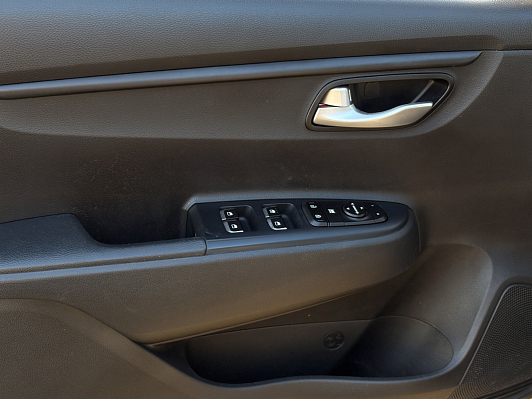 Kia Rio Comfort, 2017 года, пробег 62237 км