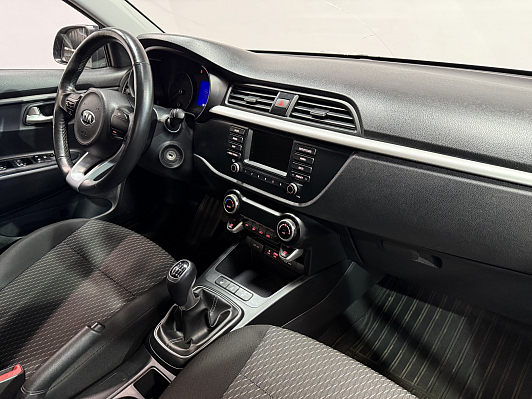 Kia Rio Luxe, 2019 года, пробег 92000 км