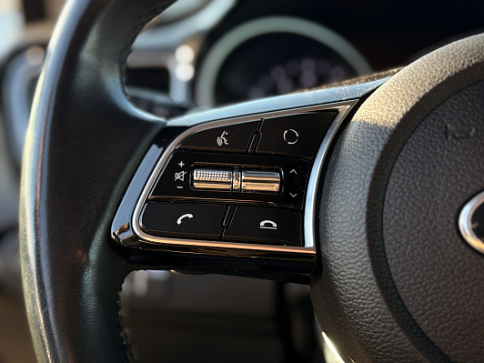 Kia Ceed Prestige, 2021 года, пробег 51000 км