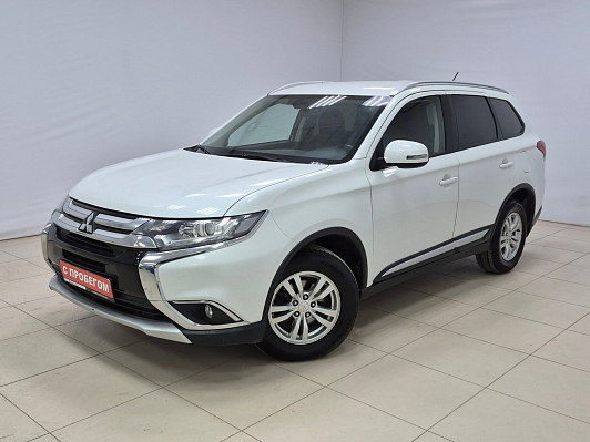 Mitsubishi Outlander Intense, 2016 года, пробег 172205 км