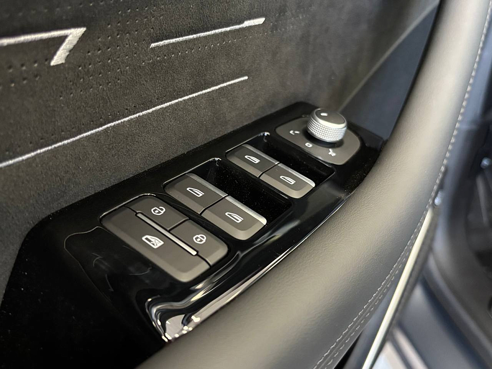 Geely Monjaro Exclusive, серый