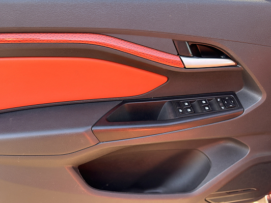 Lada (ВАЗ) Vesta Luxe Multimedia, 2018 года, пробег 131080 км