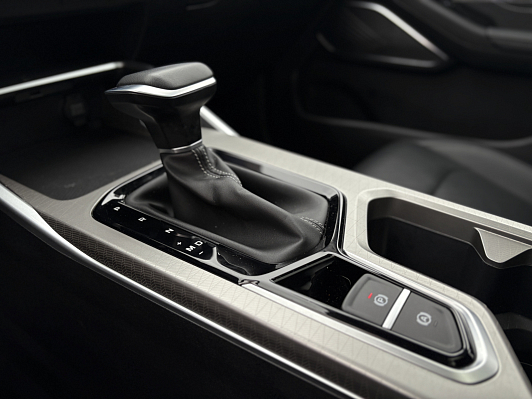 Geely Emgrand Flagship, 2024 года, пробег 46234 км