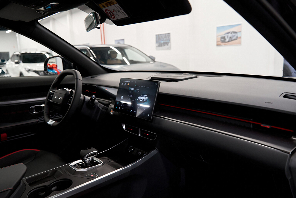 JETOUR DASHING Люкс, черный