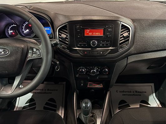 Lada (ВАЗ) XRAY Comfort, 2016 года, пробег 129000 км