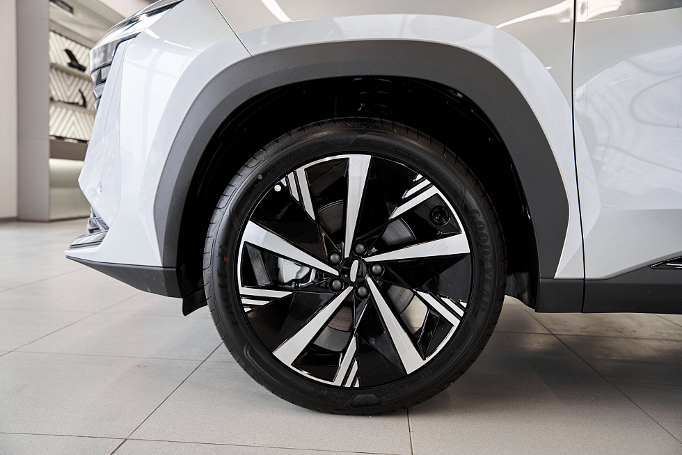 Geely Atlas Flagship Sport, серый