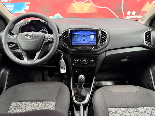 Lada (ВАЗ) XRAY Comfort, 2017 года, пробег 126000 км