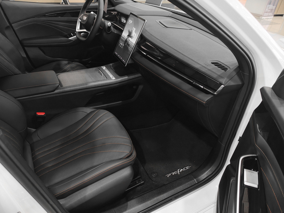 Geely Preface Люкс, белый