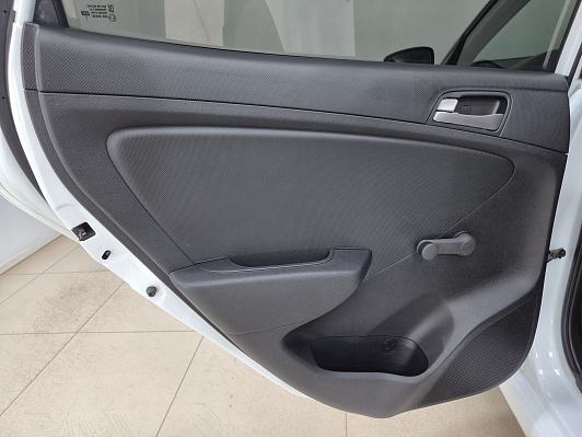 Hyundai Solaris Active, 2016 года, пробег 55937 км